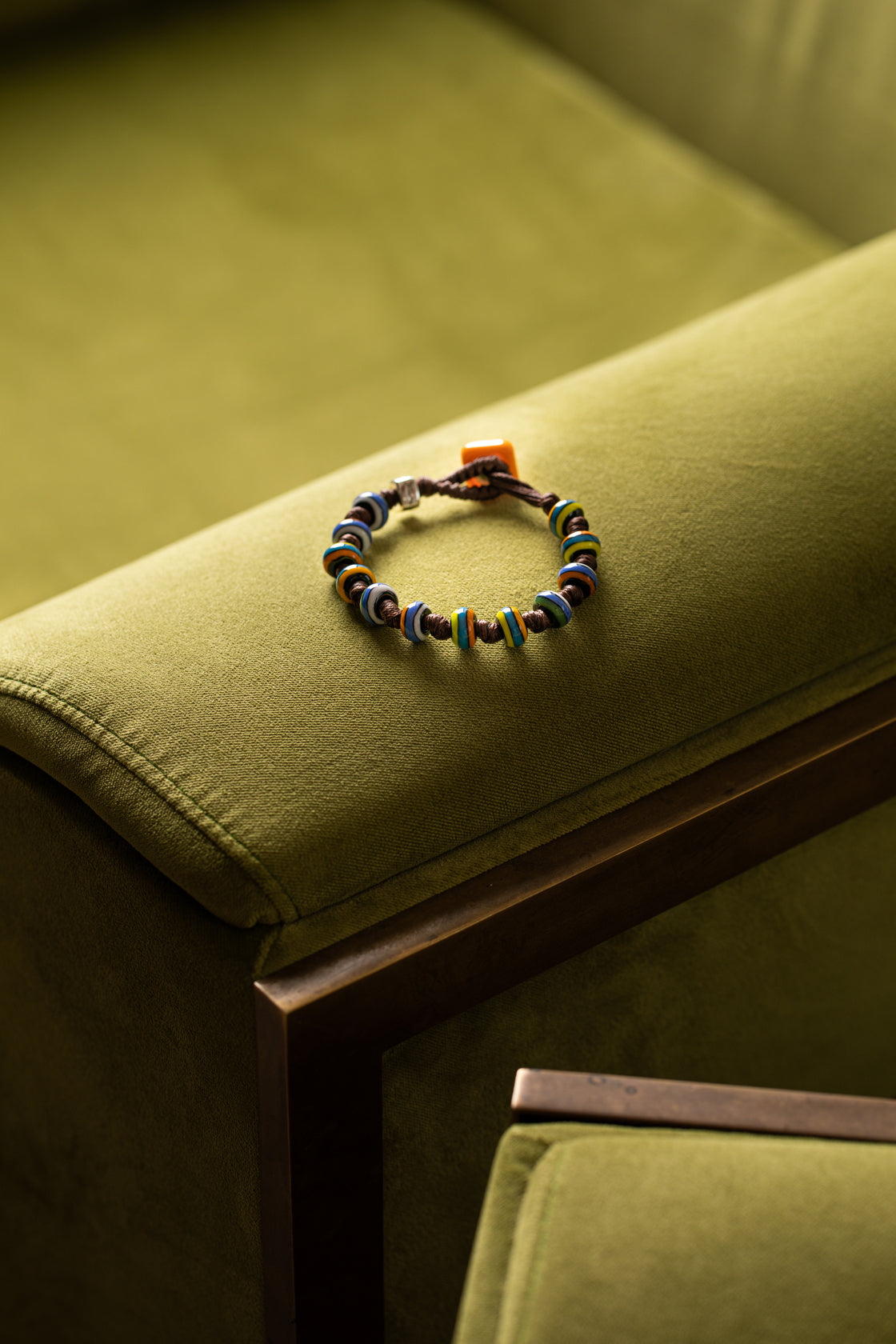 Bracciale su un cuscino